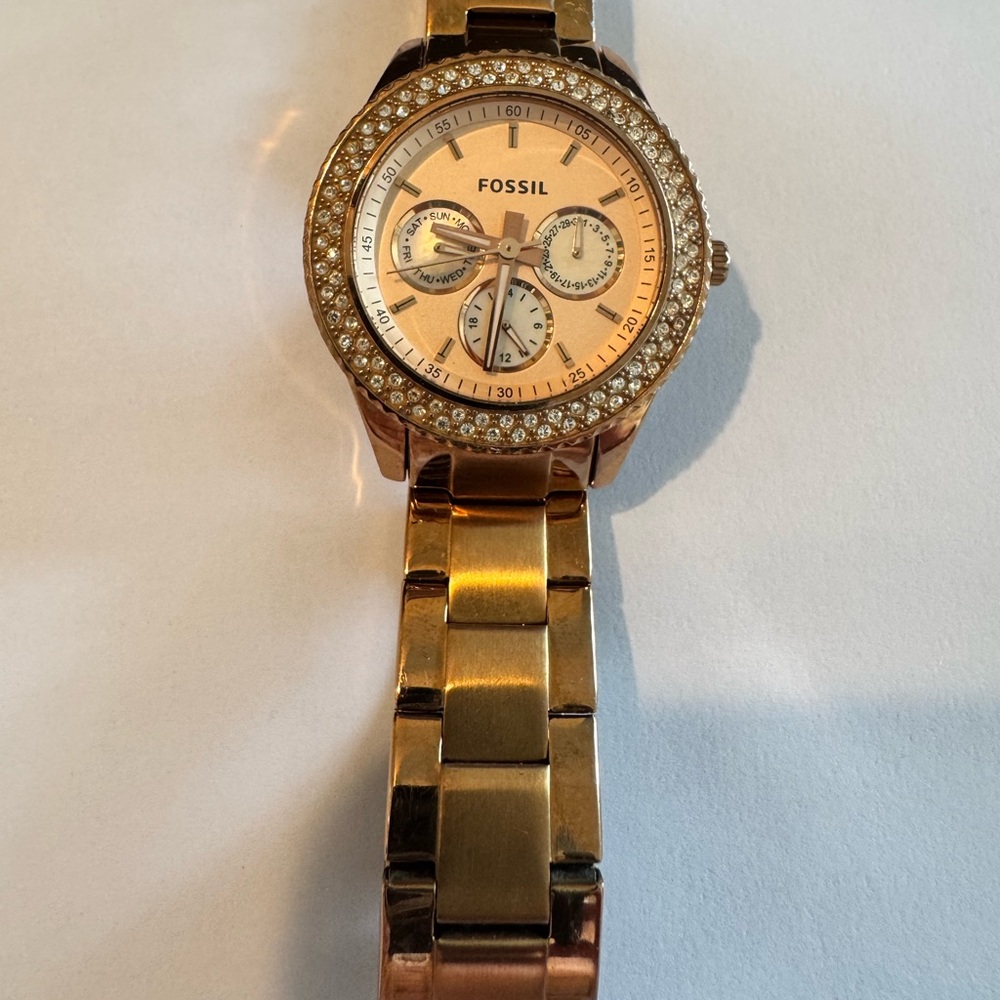 Fossil Rose Gold Crystal-Trim Multifunction Bracelet Watch - Picture 3 of 5